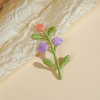Patchs brodés de fleurs bleues, thermocollants ou à coudre, adaptés aux accessoires vestimentaires DIY tels que vêtements, sacs et chapeaux