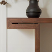 Table console d'entrée au design classique italien, minimaliste et moderne, table murale à tête plate pour couloir d'entrée dans le salon