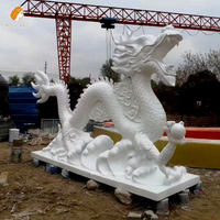 Sculpture de statue en marbre de dragon FengShui chinois extérieur blanc sculpté à la main