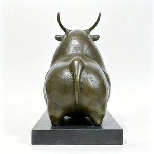 Escultura de toro estilo Botero de bronce y latón fundido a medida, de tamaño real, moderna, para jardín exterior, directamente de fábrica - Product Image 5