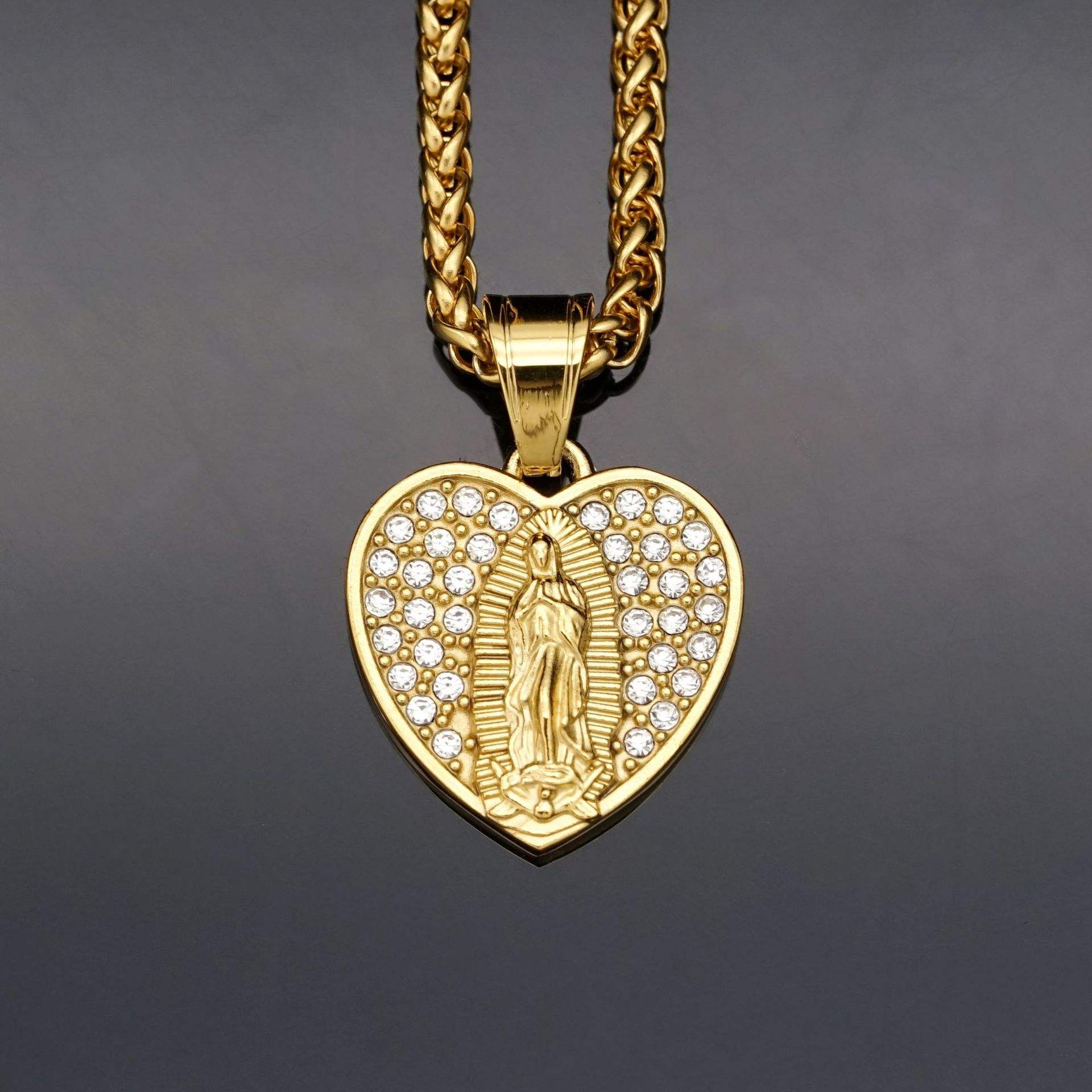 จี้เดี่ยวสีทองไม่มีโซ่