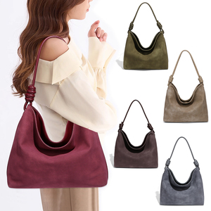 Borsa a Tracolla Vintage Personalizzata per Donna, Grande Capacità, Decorazione in Pelliccia di Cervo e Diamanti, Chiusura Aperta, Doppio Uso - Product Image 2