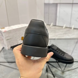 Zapatillas deportivas transpirables, antideslizantes, multifuncionales y elegantes. Zapatos para caminar personalizados diseñados por diseñadores de renombre - Product Image 5