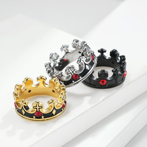 Anillo de acero de titanio estilo gótico con corona de rubí romana retro de Yunnique para hombre y mujer, joyería moderna de acero inoxidable estilo punk. - Product Image 4