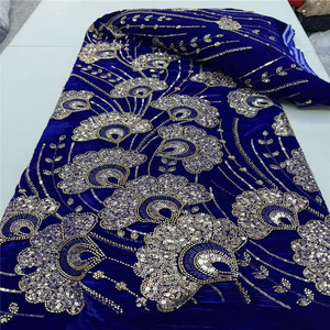 Tissus en dentelle perlée à sequins du Nigeria – Dentelle douce de haute qualité pour robes de mariée nigérianes et tenues de soirée - Product Image 5