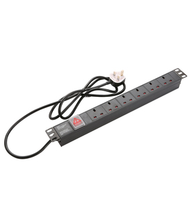 PDU คุณภาพสูง 1U <span class=keywords><strong>19</strong></span> นิ้ว อลูมิเนียมอัลลอยด์ สีดำ แบบสมาร์ท GER พร้อมสวิตช์  ปลั๊กแบบ UK ได้รับการรับรองมาตรฐาน CE ROHS สำหรับตู้แร็คเครือข่าย - Product Image 2