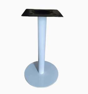 Base Redonda para Mesa de Baño de Cuero Ecológico Estilo Art Deco USA Mairun con Patas y Soporte para Pies - Product Image 5