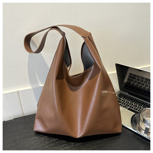Large Capacity Fashionable Texture <strong>Soft</strong> <strong>Leather</strong> <strong>Bag</strong> for Women 2025 New Versatile Single Shoulder Underarm Tote <strong>Bag</strong> - Product Image 1