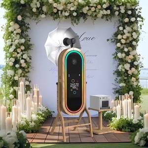 Máquina de cabina de fotos para fiestas con espejo mágico de madera con pantalla táctil - Product Image 5