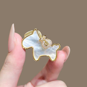 Nouvelle Broche Émail Mignonne Poney Porte-Monnaie 2026, Épingle de Revers Chinoise Simple en Forme de Cheval Porte-Bonheur pour Sacs - Product Image 2