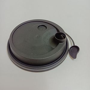 SP2237 Einweg-Schlüsseleuchten aus schwarzem pp-Kunststoff werden akzeptiert, und die Lüsseleuchten mit Hüten befinden sich direkt am Mund - Product Image 6