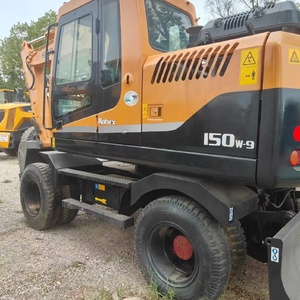 Excavatrice sur pneus Hyundai 150W-9 de 1 tonne, d'origine, avec moteur, boîte de vitesses, pompe à engrenages, d'occasion en Corée, à vendre - Product Image 3