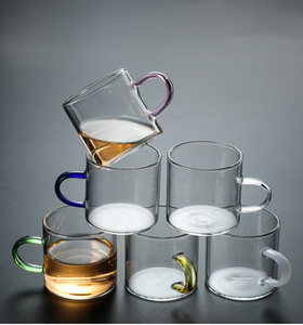 56H all'ingrosso di vetro di alta borosilicato colorato <span class=keywords><strong>tazze</strong></span> <span class=keywords><strong>da</strong></span> tè con maniglie per uso domestico resistente alle alte temperature - Product Image 1