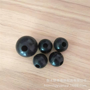 Balle en <span class=keywords><strong>silicone</strong></span> perforée sur mesure, haute élasticité, en EPDM et NBR, moulée et découpée, pour tamis vibrant – Produits en caoutchouc - Product Image 6