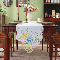 Chemin de table et napperon à fleurs brodées pour la maison salon salle à manger cuisine banquet de mariage