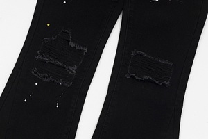 กางเกงยีนส์ลำลองทรงหลวมแบบปะติดปะต่อ ลายกราฟฟิตีแบบสาดสี  ทรงไมโครเฟลร์  รุ่น GALLERY สำหรับผู้ชายและผู้หญิง - Product Image 5