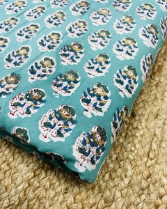 Tela de Algodón Estampada a Mano India, Tela Artesanal Ligera de 110 GSM para Ropa de Mujer a Excelente Precio - Product Image 4
