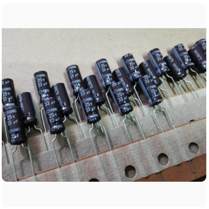 Condensateur électrolytique en acier noir doré japonais 25v 33uf <span class=keywords><strong>KMG</strong></span> 5x11 EKMG250ETC330ME11D - Product Image 1