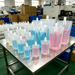 Bolsa personalizada de 150 ml con boquilla ligera, aprobada para avión, sin residuos, para almacenamiento de líquidos en viajes internacionales. - Product Image 1
