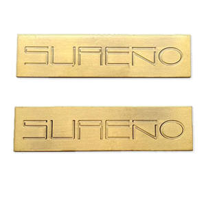 골동품 황동 명판 사용자 정의 새겨진 로고 태그 표시 가구 공장 맞춤 브랜드 명판 양각 아연 합금 금속 핀 - Product Image 5