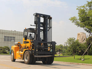 Gloednieuwe Diesel Heftruck 5 Ton 10 Ton Fd 50T Fd 100T Vorkheftruck Met Reserveonderdelen - Product Image 3