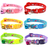 Kalung Lonceng Aplikasi Motif Kelinci Warna-warni dari Nilon Solid Color untuk Kucing dan Anjing Kecil
