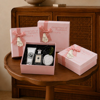 Boîte cadeau rigide avec couvercle et base, pour la Saint-Valentin, emballage pour cosmétiques, parfums, ensembles beauté, insert en éponge, logo personnalisé, vente en gros