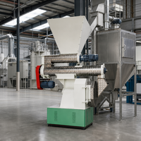 Machine automatique de fabrication de granulés d'aliments pour animaux à faible consommation d'énergie pour fermes de moyenne taille