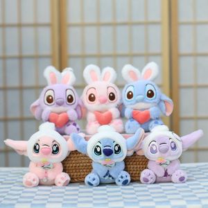 Llavero de peluche de <span class=keywords><strong>Lilo</strong></span> & Stitch, adorable colgante de juguete de peluche de Stitch y <span class=keywords><strong>Angel</strong></span> con orejas de conejo para regalo de niñas - Product Image 1