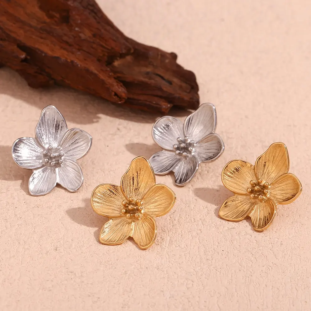 Dainty Engraved Flower Earrings 18k Gold Plated Earrings Wholesale Bulk Stainless Steel Jewelry