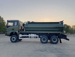 Camion <span class=keywords><strong>d</strong></span>'aspiration des eaux usées Shacman X3000 <span class=keywords><strong>vert</strong></span> tout-terrain 6x6 personnalisé avec deux pompes à huile, adapté aux travaux hivernaux. - Product Image 6