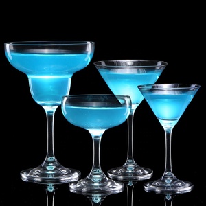Inverted Triangle Cocktail Glasses Wholesale Home Party Bar Cocktail Juice Transparent Clear Martini Glasses