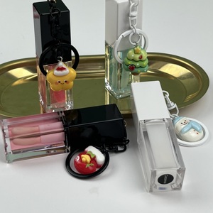 Aceite de labios navideño festivo vegano con colgante de llavero, brillo de labios líquido hidratante DIY para maquillaje de vacaciones, efecto de cambio de Color - Product Image 3