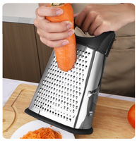 Handmatige kaasrasp, kaassnijder, 4-zijdige roestvrijstalen kaasrasp & groentesnijder met antislip handvat