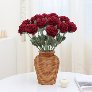 Ramo de flores artificiales falsas tejidas de simulación para decoración del hogar <span class=keywords><strong>hilo</strong></span> de lana eterno simulado flor tejida rosa roja vino - Product Image 5