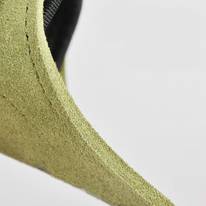 قفازات رفع الأثقال الجلدية المخصصة لعام 2024 مع شعار مخصص، واقي لليد والمعصم مع حزام، قفازات رياضية للصالة الرياضية - Product Image 6