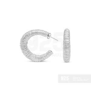 Pendientes de Plata 925 con Diseño Segmentado en Forma de C, Texturizados y de Calidad Fabulosa, Diámetro 7.0mm - Product Image 2