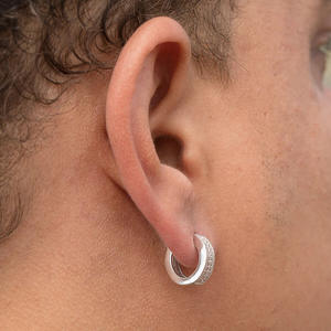 Orecchini a Cerchio in Oro Bianco Glic E3327 con Diamanti Incastonati a Canale, Gioielli di Lusso per Donna - Product Image 5