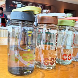 Keep Up Sports Water Bottle 1530Ml Straw Direct Drink Large Capacity For Men Women - Product Image 3