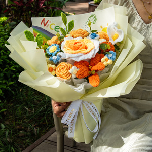 Bouquet di Fiori all'Uncinetto, Rose Rosa Lavorate a Maglia, Fiori Artigianali Ecologici per Natale, Laurea, <span class=keywords><strong>Festa</strong></span> <span class=keywords><strong>della</strong></span> <span class=keywords><strong>Mamma</strong></span>, San Valentino - Product Image 2