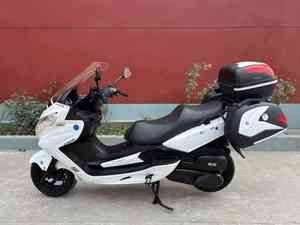 Motocyclettes d'occasion Nations Four Antonis pour Big Ship EFI Pare-brise en verre avec valise Moteur 100-200CC Vitesse supérieure à 80 km/h - Product Image 2