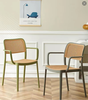 Meubles de Restaurant en rotin en plastique de haute qualité empilable café chaise de salle à manger chaises de salon