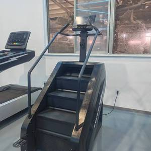 Appareil de cardio-training en acier robuste pour la montée d'escaliers, brûle-calories ultra-efficace, remodelage des jambes et des fessiers, faible usure des articulations pour usage commercial en salle de sport - Product Image 2