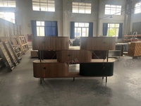 Kabinet lorong kayu ramping, furnitur elegan dengan ruang tamu dan desain makan yang cukup