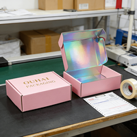 Boîtes d'expédition pliables en carton ondulé rose clair personnalisées avec doublure intérieure holographique, logo imprimé, emballage écologique pour cosmétiques