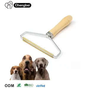 Hot Selling Portable Mini Rvs Zelfreinigende Hond Kat Herbruikbare Pet Hair Remover Borstel Met Houten Handvat