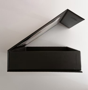 Caja de Regalo Magnética de Cartón Rígido Plegable con Ventana de PVC Negra de Lujo - Product Image 3