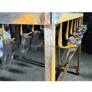 207-70-14151RC Accessoires pour engins de construction, dents de godet d'excavatrice de grande taille, qualité OEM, pour l'exploitation minière de minerai de fer, 6-40 tonnes - Product Image 4