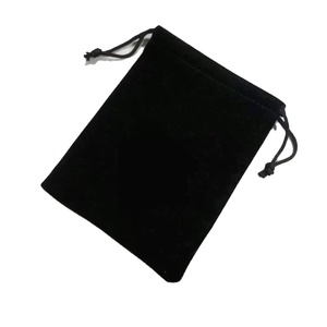 Sacs en velours noir pour bijoux, pochettes à cordon en velours, sacs cadeaux pour bagues, colliers, bracelets, boucles d'oreilles, porte-clés - Product Image 1