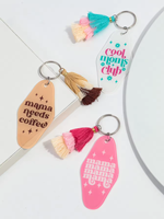 Vente en gros Nouveau Porte-clés créatif personnalisé avec lettres en couleur Porte-clés pour bagages Porte-clés pour hôtel Cadeau Maman Porte-clés en acrylique
